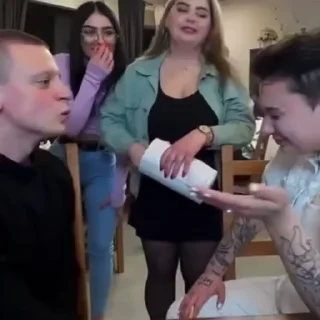 💦