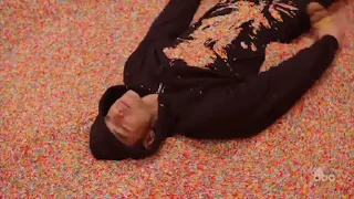 😇