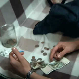💰
