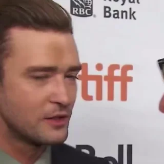 🥴