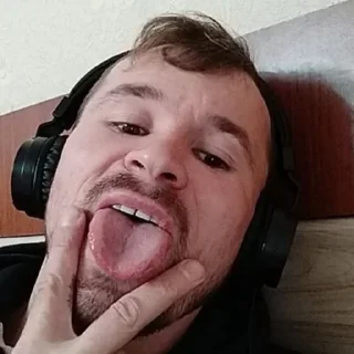 😛