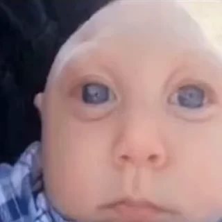 👶