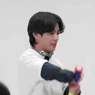 😐