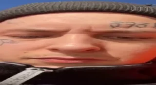 😐