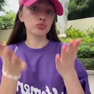 😘