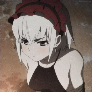 😣