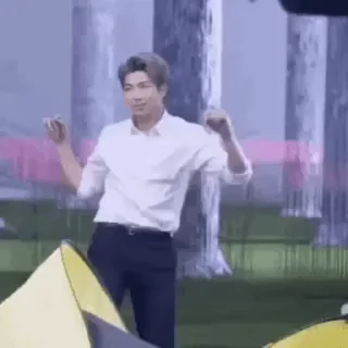 🕺