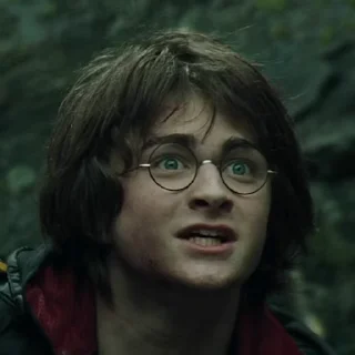 😨