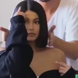😐