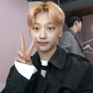 😊