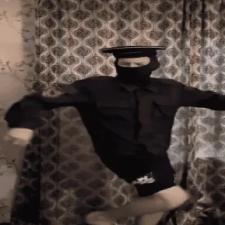 🕺