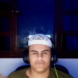 😐
