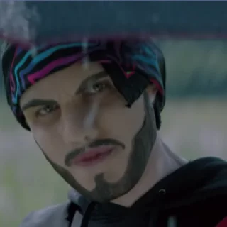 🤘