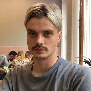 👨‍🦰