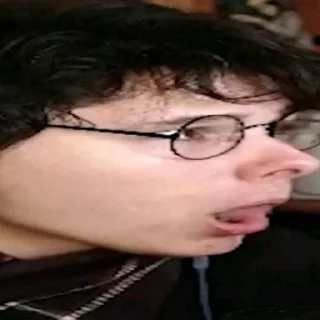 🤨