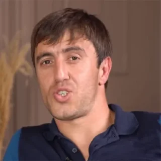 😗