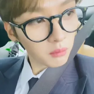 😃