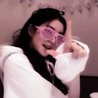 ᭕ˎ ཻུ۪۪ IRENE @LESYEUXDENINIYE