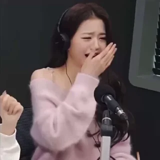 🤭
