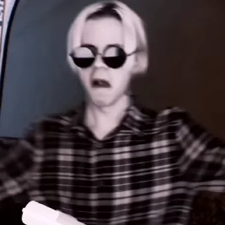 🎥