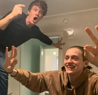 😄