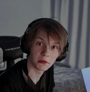 😳