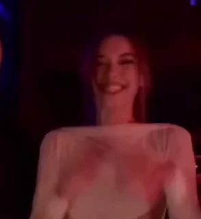 👏