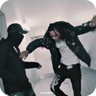 🥳