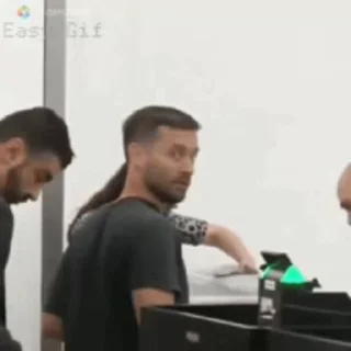😯
