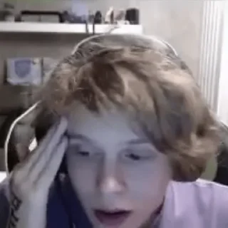 🥴