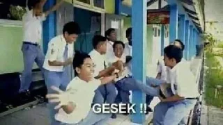 😱