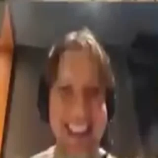 😁