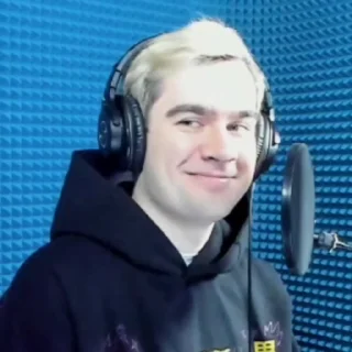 😂
