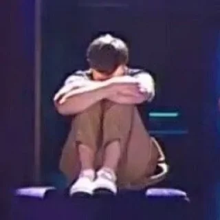 😭