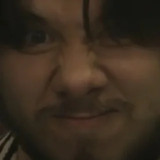 👺