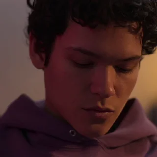 👑