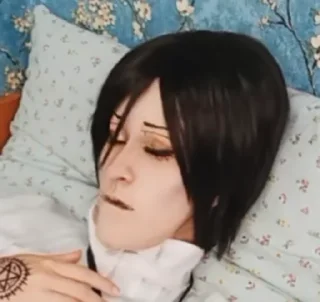 😴