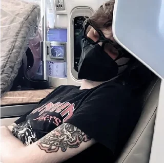 😴
