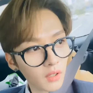 🤩