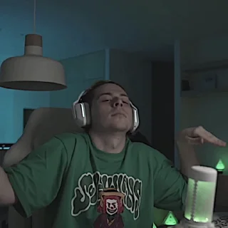 🕺