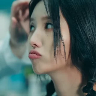 (G)I-DLE Queencard