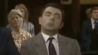 😴