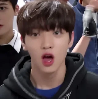 😲