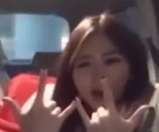 🤘
