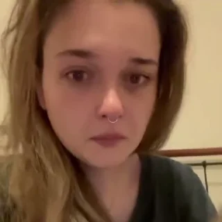 😭