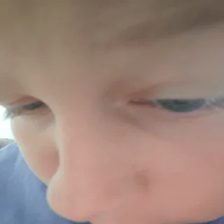 🤨