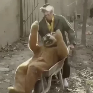 🥳