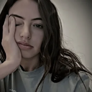 😣