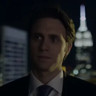😐