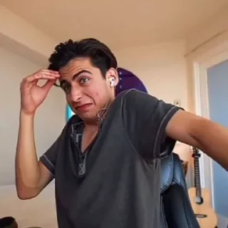😑